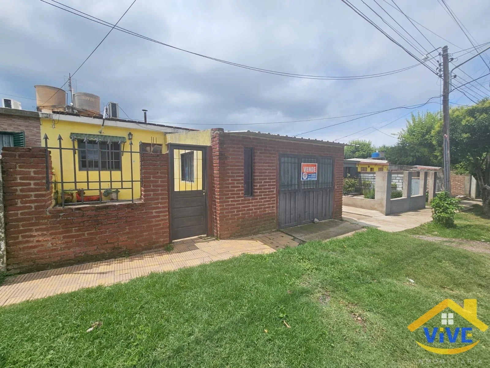 Casa en venta de 2 dormitorios c/ cochera en Cosquín - Imagen 1