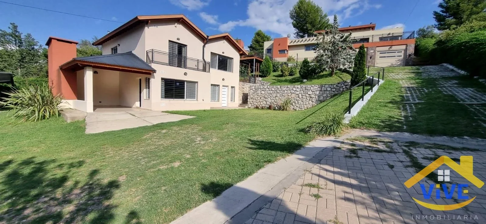 Casa en alquiler en La Falda - Imagen 1