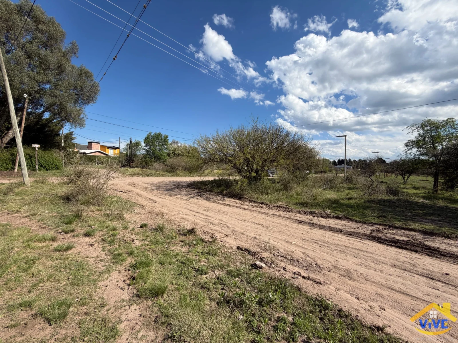 Terreno / Lote en venta de 878m2 ubicado en Villa Giardino - Imagen 2