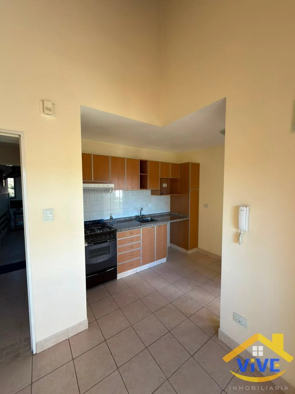 Departamento en alquiler c/ cochera en La Falda - Imagen 4