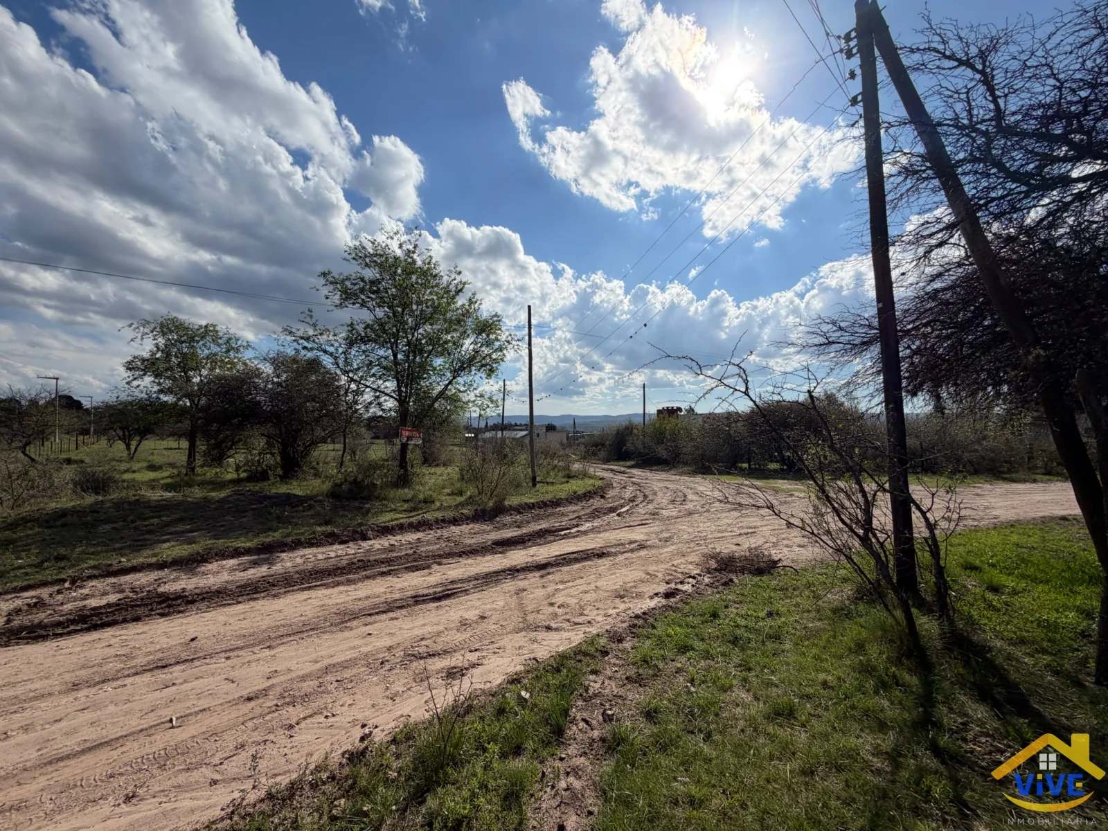 Terreno / Lote en venta de 878m2 ubicado en Villa Giardino - Imagen 1