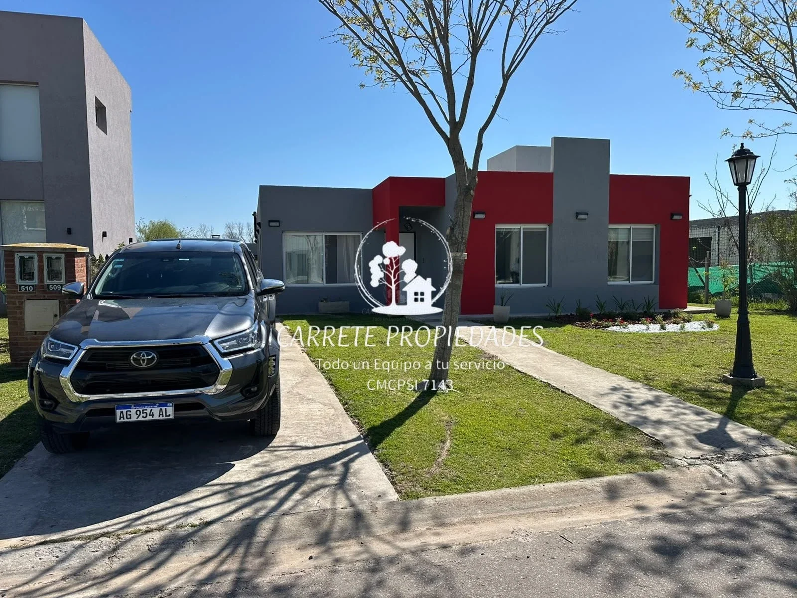 Oportunidad! Casa en venta de 4 ambientes y pileta. Barrio San Ramón. Pilar - Imagen 1