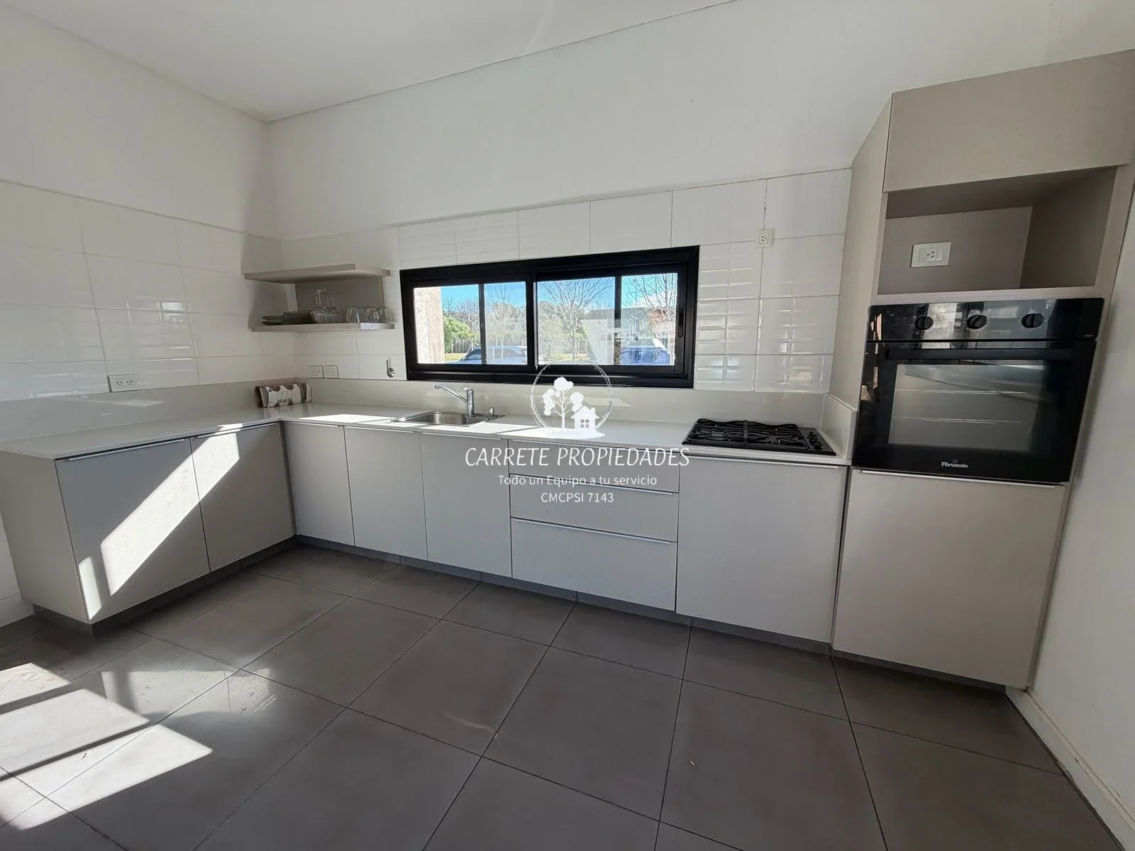 Casa en VENTA de 4 ambientes y pileta. Barrio San Ramón. Pilar del Este. - Imagen 5