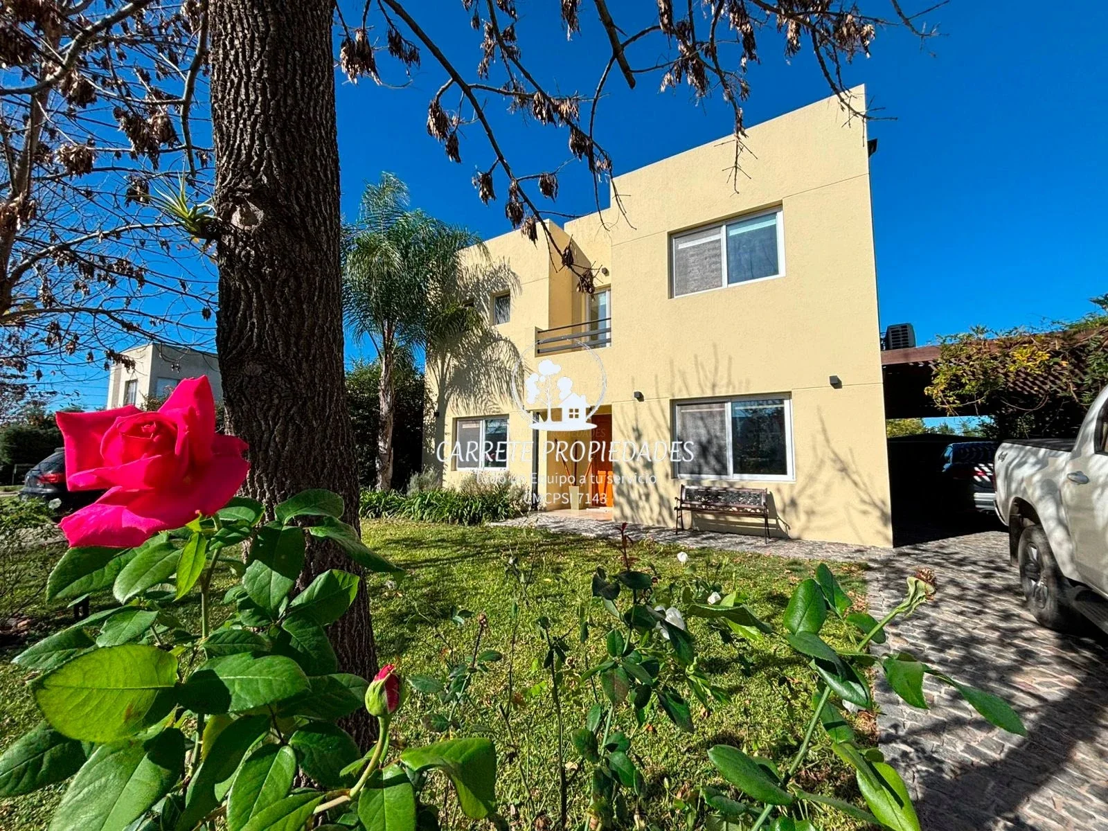 Casa en venta en 2 plantas y pileta. Barrio San Eduardo. Pilar - Imagen 2