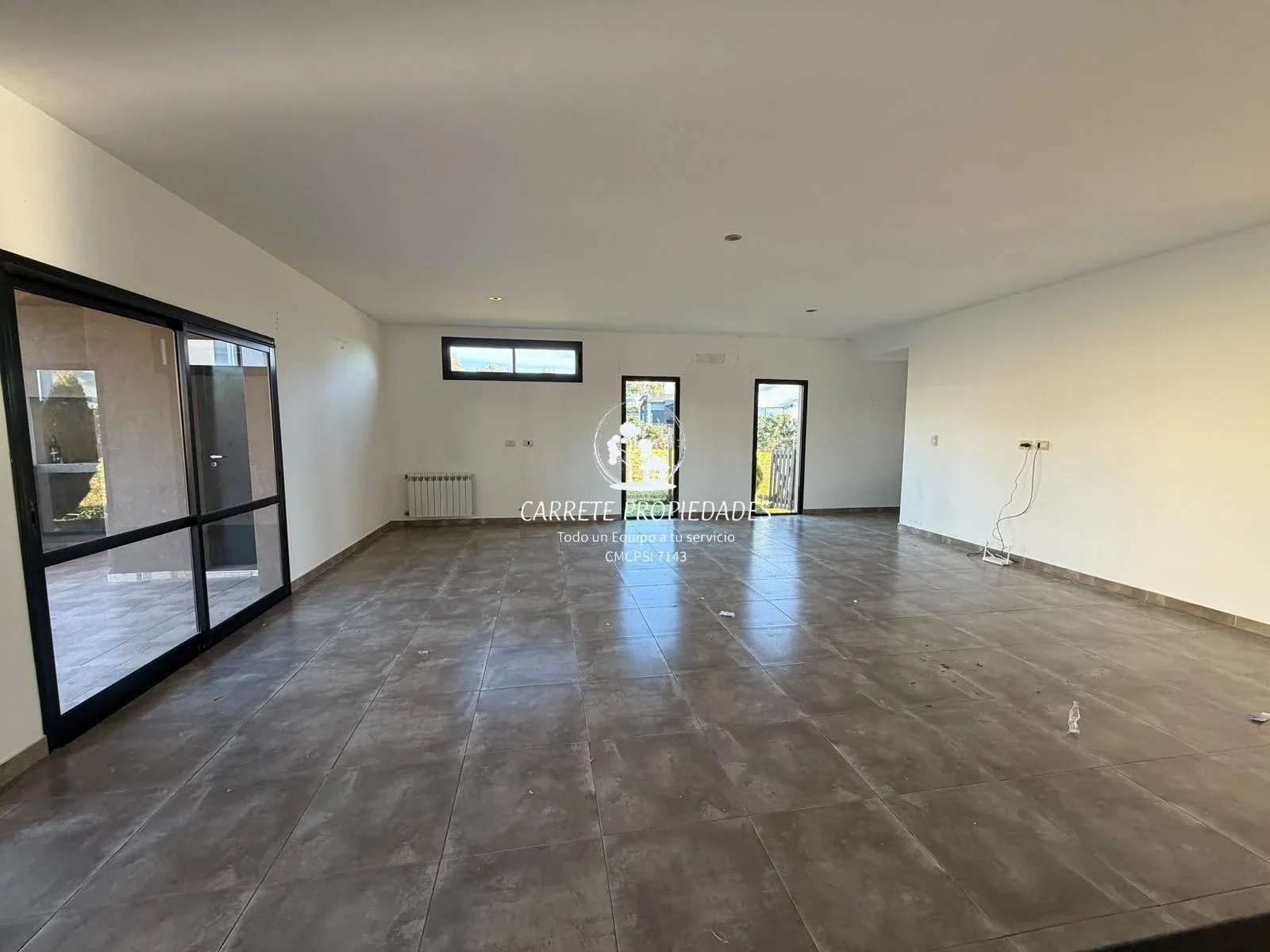Casa en venta 4 ambientes c/ cochera. Barrio Santa Elena. Pilar del Este - Imagen 3