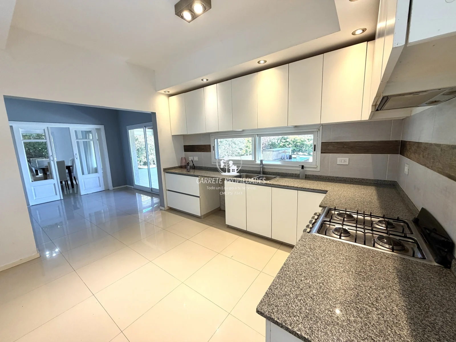 Casa en venta de 5 ambientes, pileta y cochera. Barrio Santa Guadalupe. Pilar - Imagen 5