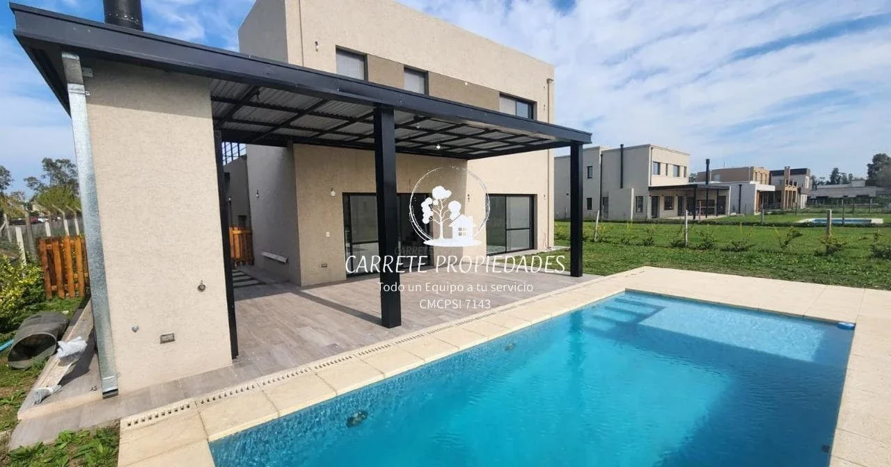 Casa en venta de 5 ambientes con pileta. Barrio Santo Tomas. Pilar - Imagen 1