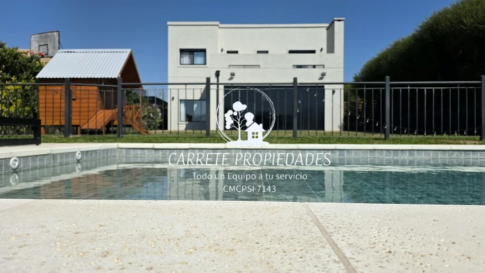 Casa en venta de 6 amb. con pileta y fondo a verde. Barrio Santa Elena. Pilar - Imagen 1
