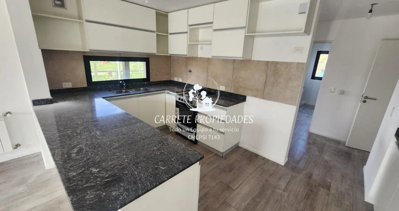 Casa en venta de 5 ambientes con pileta. Barrio Santo Tomas. Pilar - Imagen 5