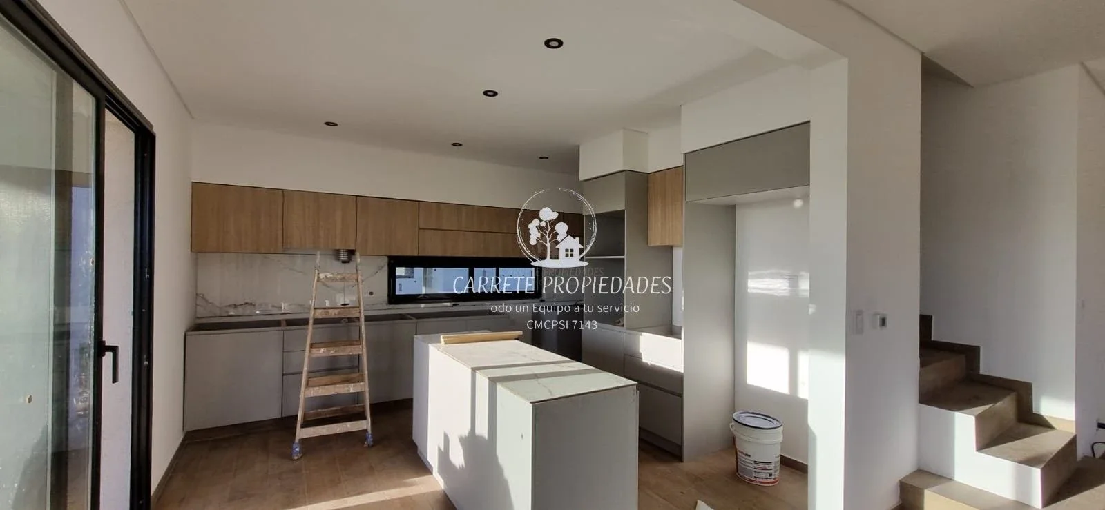 Casa en venta de 5 ambientes con fondo a verde. Barrio Santa Elisa. Pilar - Imagen 5