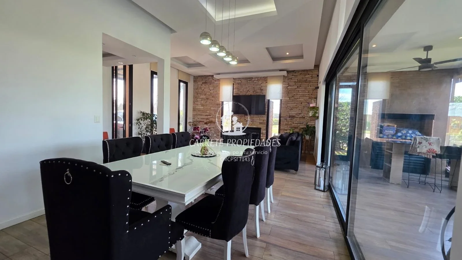 Magnifica casa en Venta de 5 ambientes y pileta. Barrio San Eduardo. Pilar. - Imagen 5