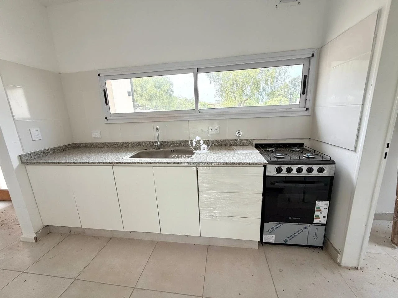 OPORTUNIDAD. Casa en venta de 4 ambientes. Barrio Santa Emilia. Pilar - Imagen 5