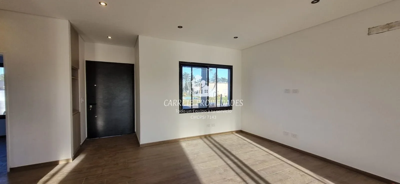 Casa en venta de 5 ambientes con fondo a verde. Barrio Santa Elisa. Pilar - Imagen 4
