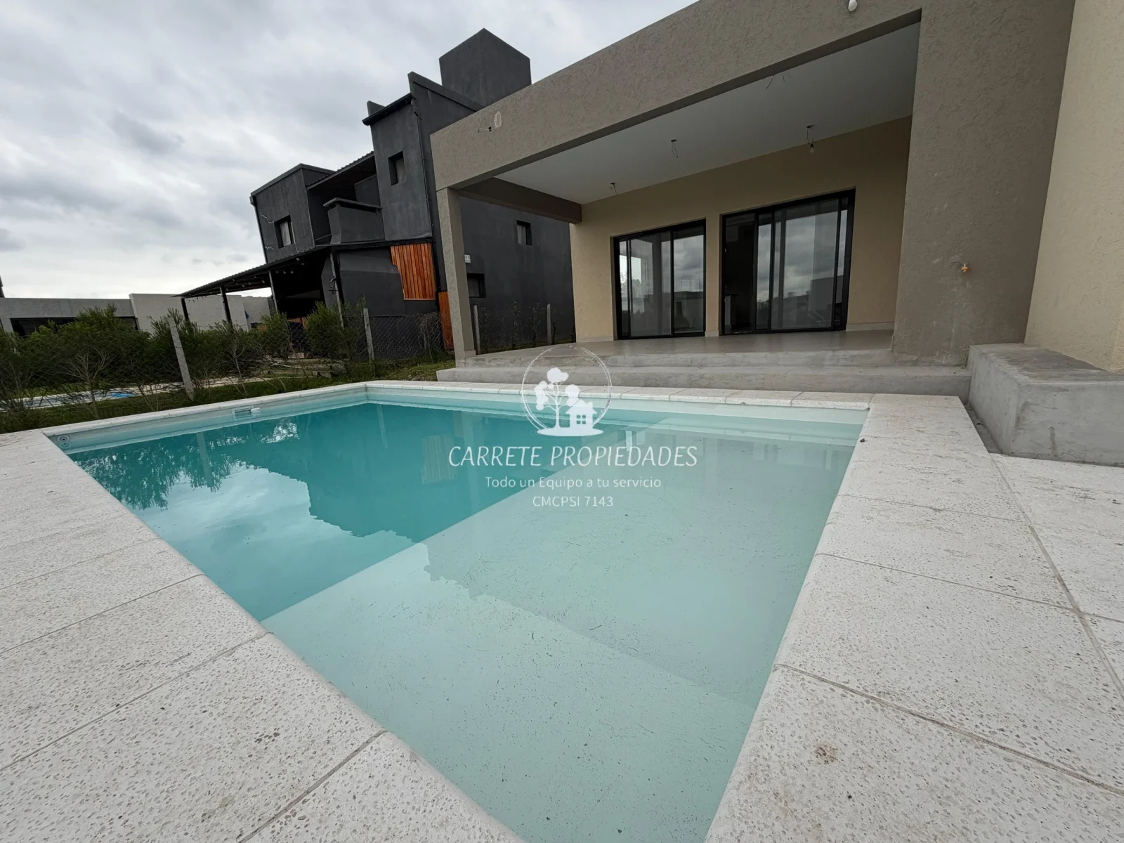 Lista para mudarte. Casa en venta con pileta. Barrio Santa Elisa. Pilar del Este - Imagen 1