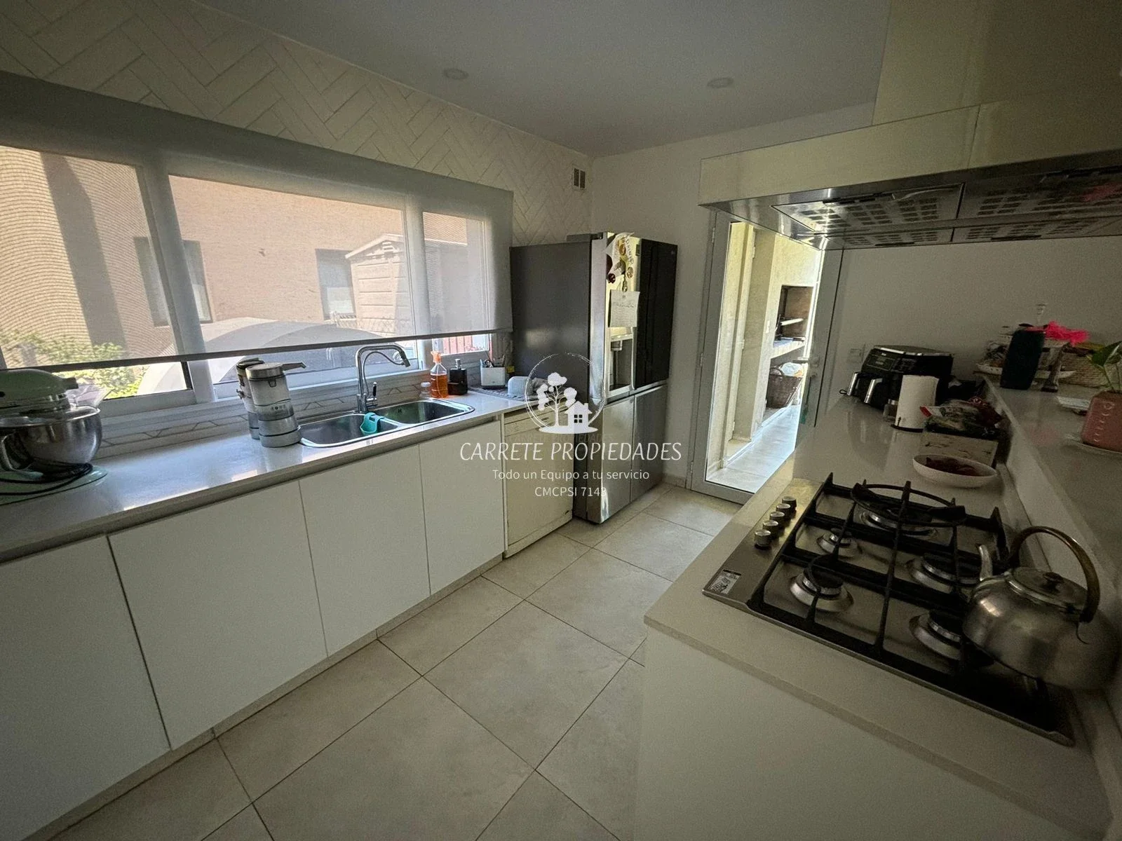 Casa Moderna en Venta 6 ambientes y pileta. Fondo verde. Santa Elena. Pilar - Imagen 4