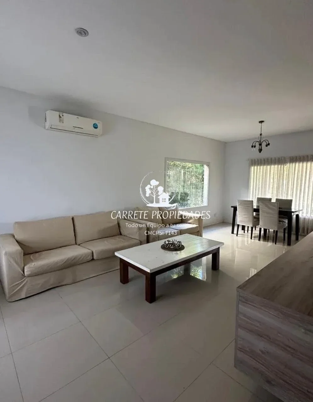 Casa en venta de 5 ambientes, pileta y cochera. Barrio Santa Guadalupe. Pilar - Imagen 2