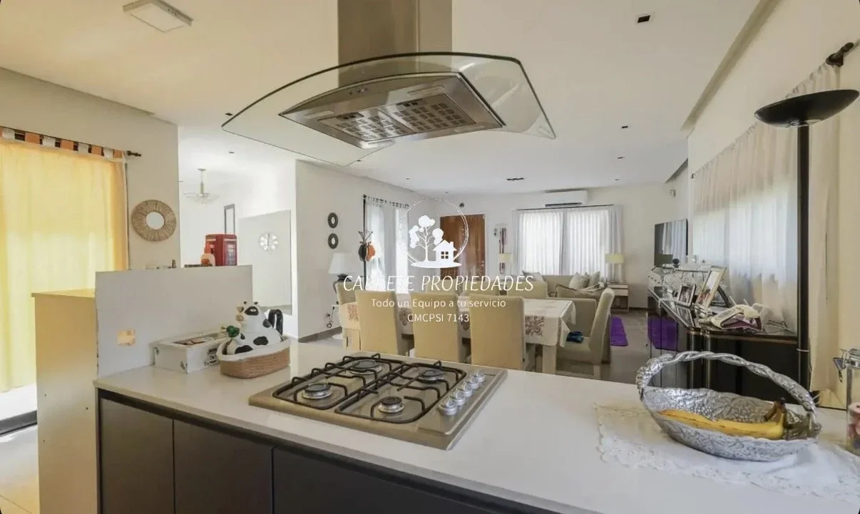 Casa en venta de 4 amb. Barrio Santa Emilia Pilar del Este - Imagen 1