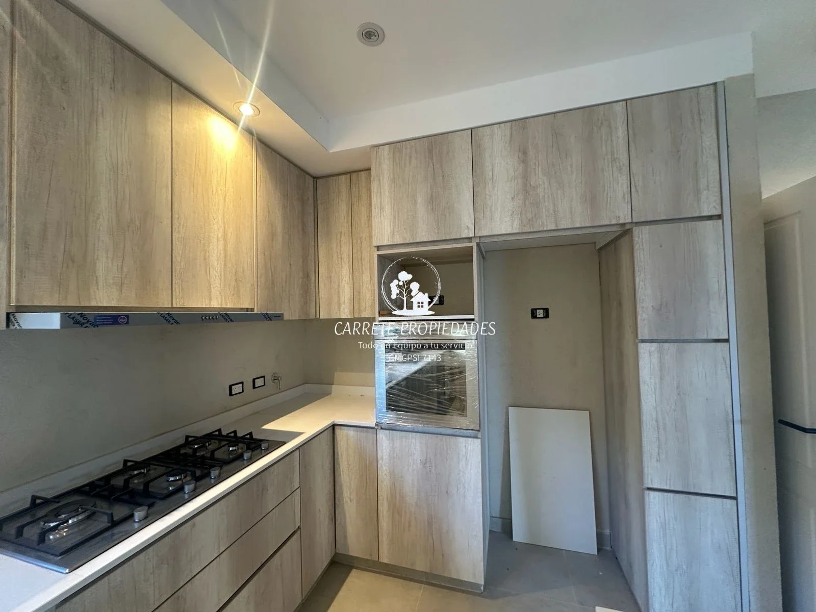 Casa en ALQUILER de 4 ambientes, pileta y cochera. Barrio Santa Elena. Pilar - Imagen 4