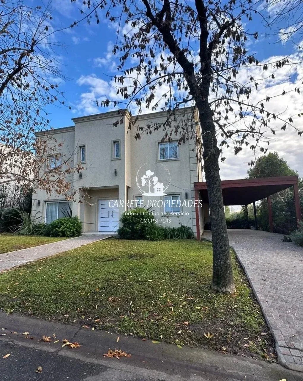 Casa en venta de 5 ambientes, pileta y cochera. Barrio Santa Guadalupe. Pilar - Imagen 1