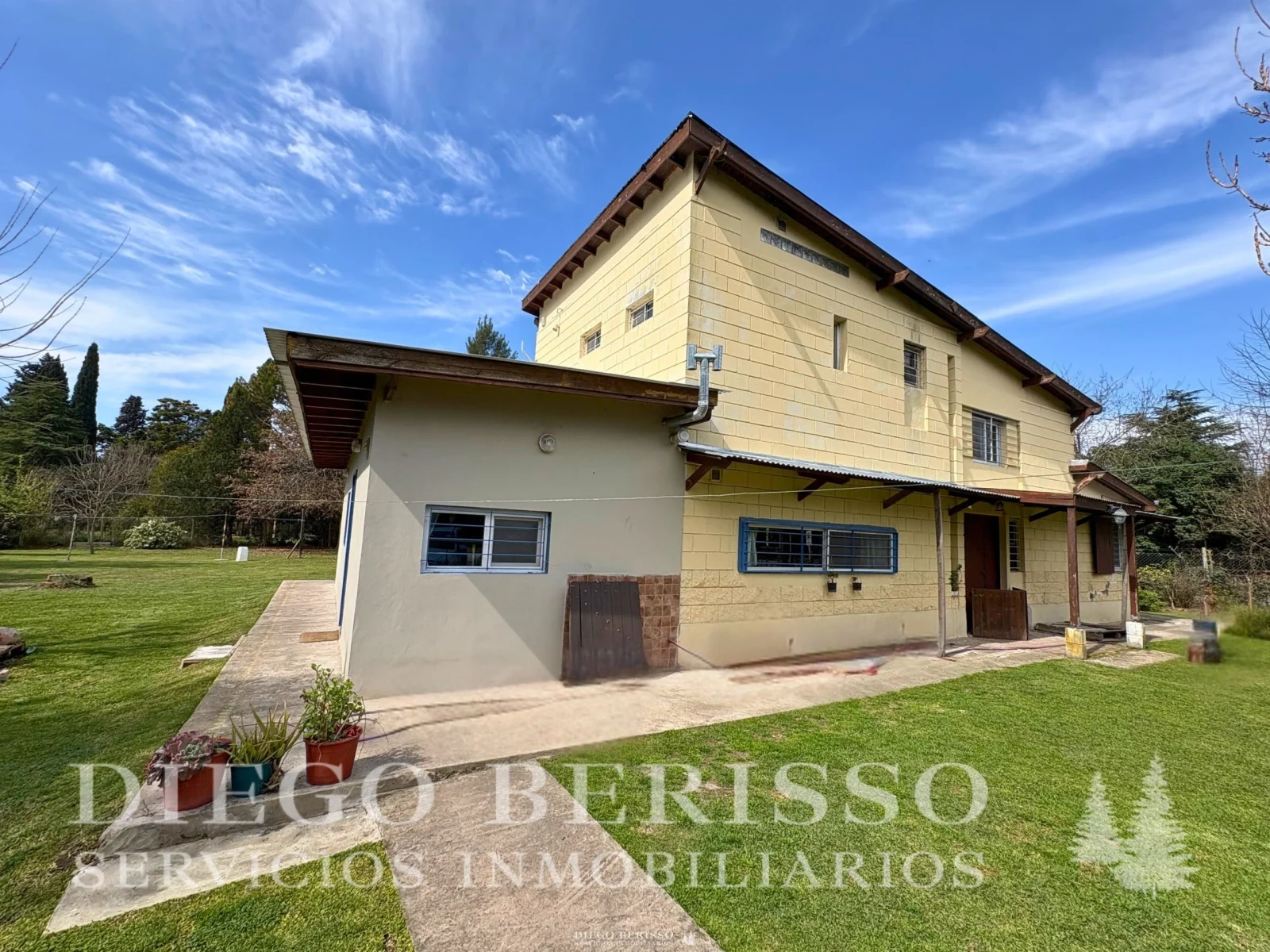 CASA EN VENTA EN SANTA BRÍGIDA - Imagen 2
