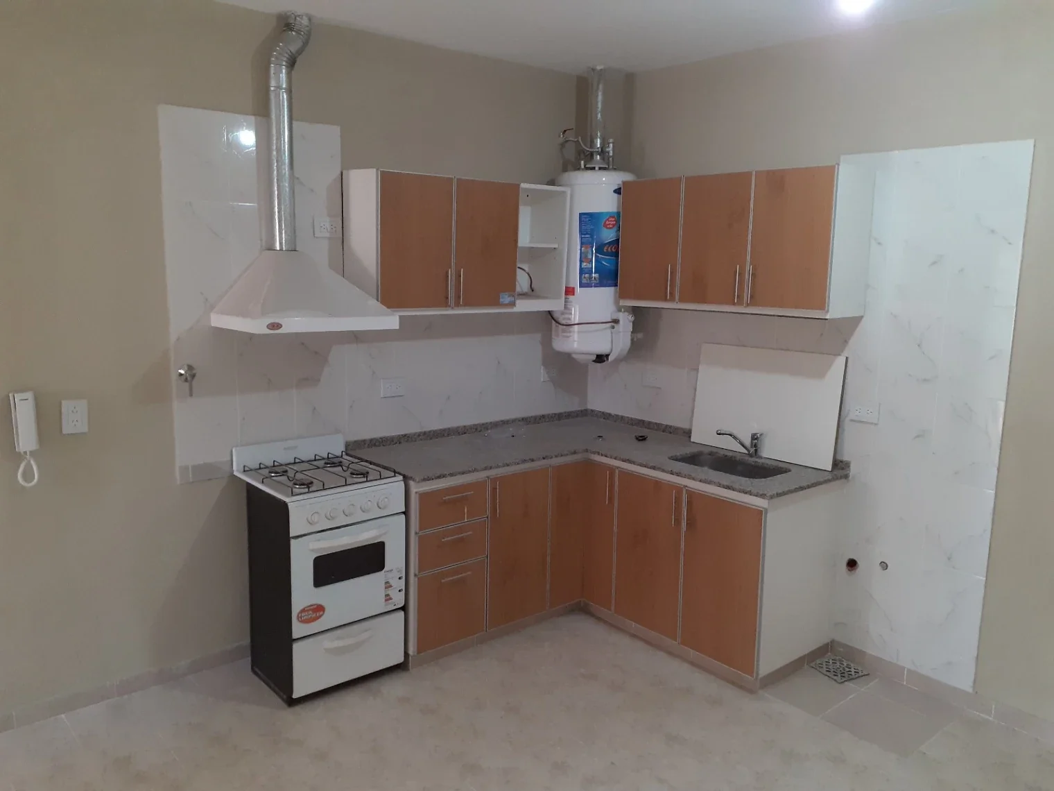 Departamento en alquiler c/ cochera en Ituzaingó Norte - Imagen 4