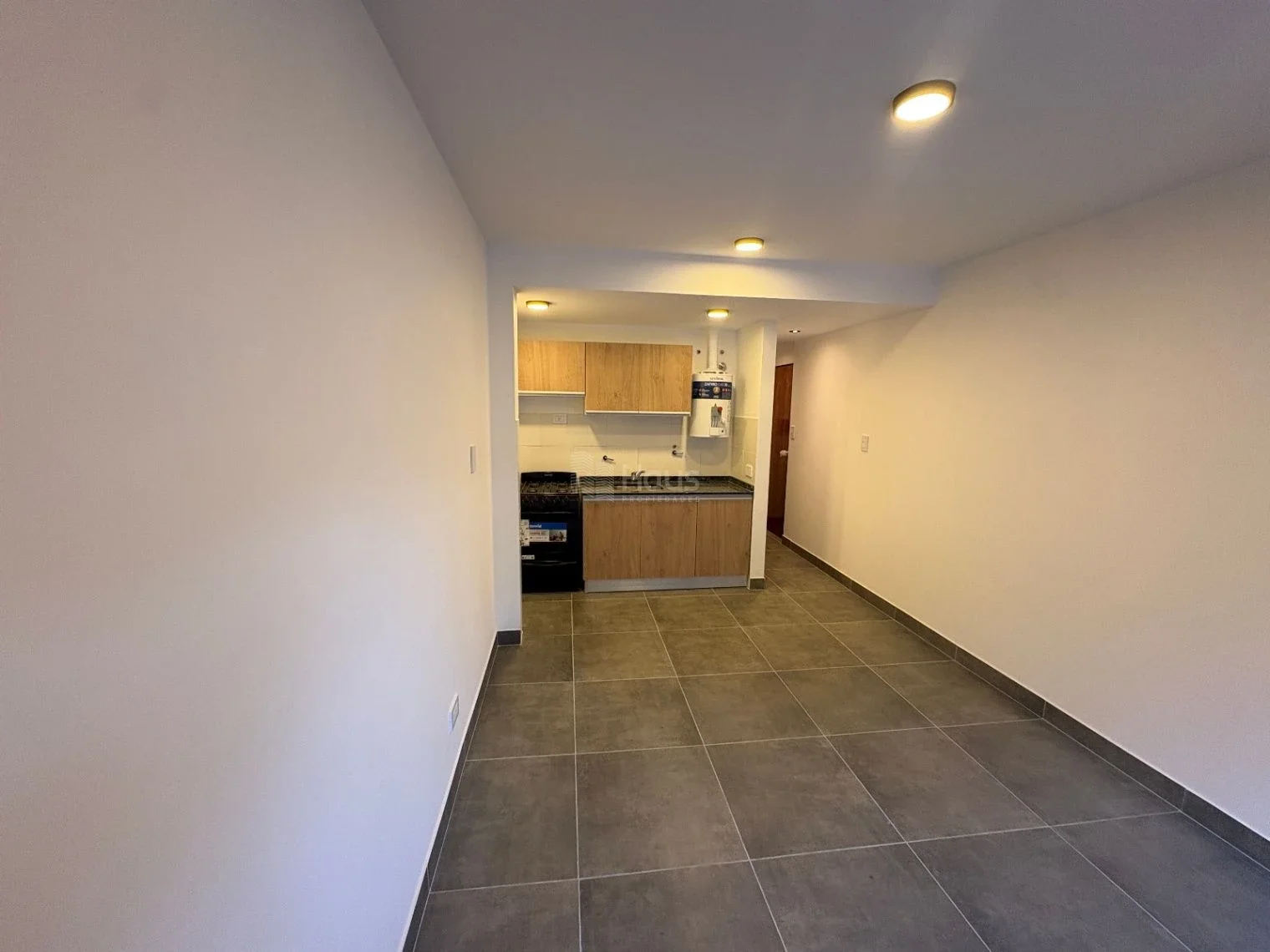 Venta Monoambiente con Patio - Ituzaingo 400 - Imagen 5