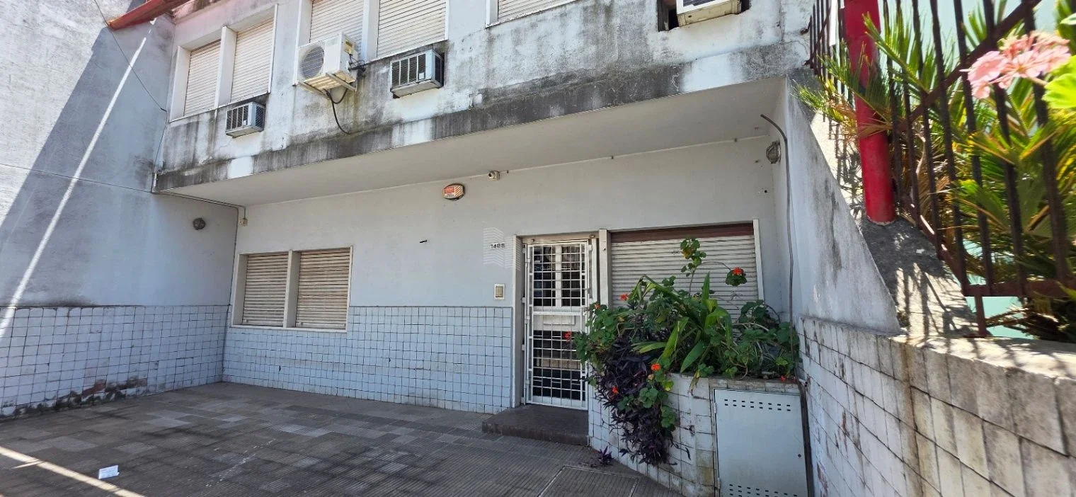 Alquiler Galpón/depósito y vivienda - Baigorria esquina Medrano - Imagen 5