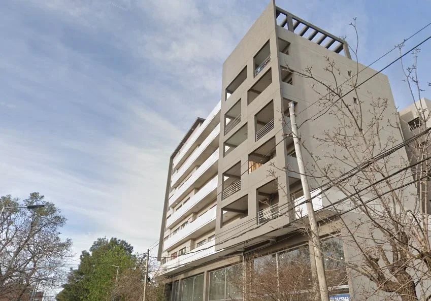Departamento con cochera en alquiler en Belén de Escobar - Imagen 3