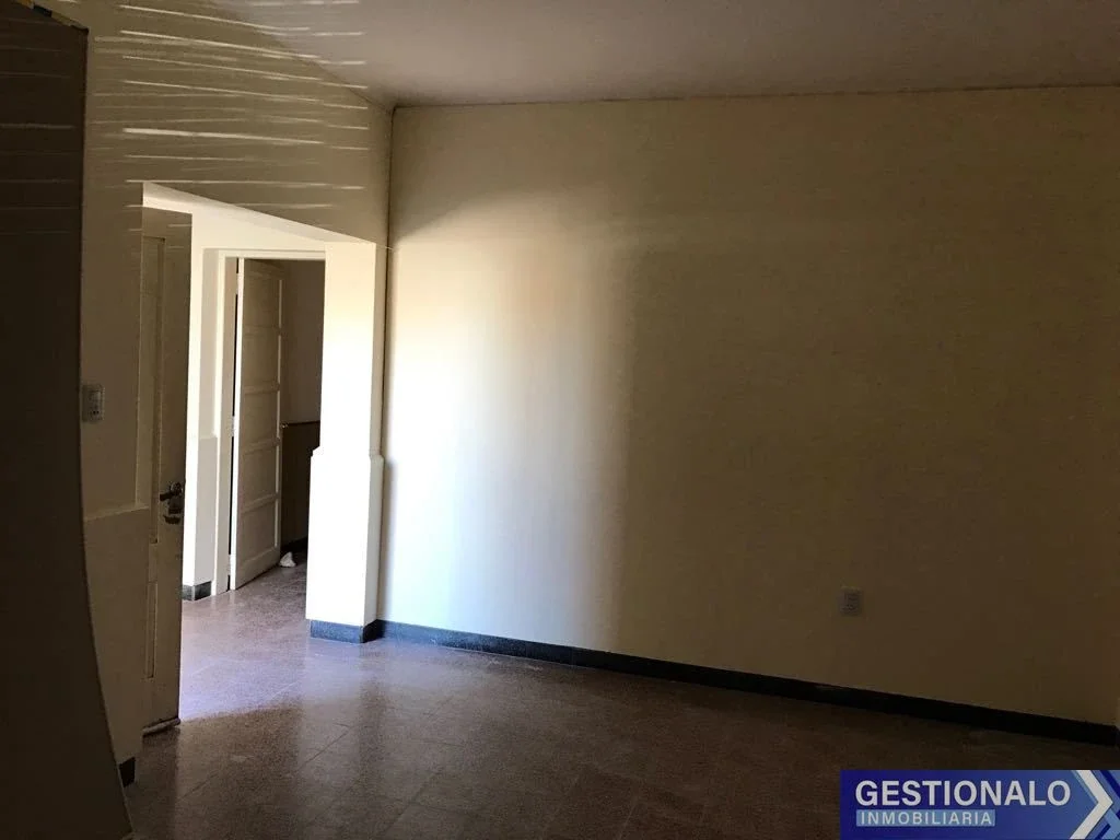 Casa en venta c/ cochera en San Carlos Centro - Imagen 3