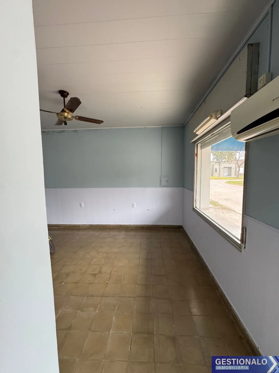 Local comercial en alquiler ubicado en San Carlos Centro - Imagen 2