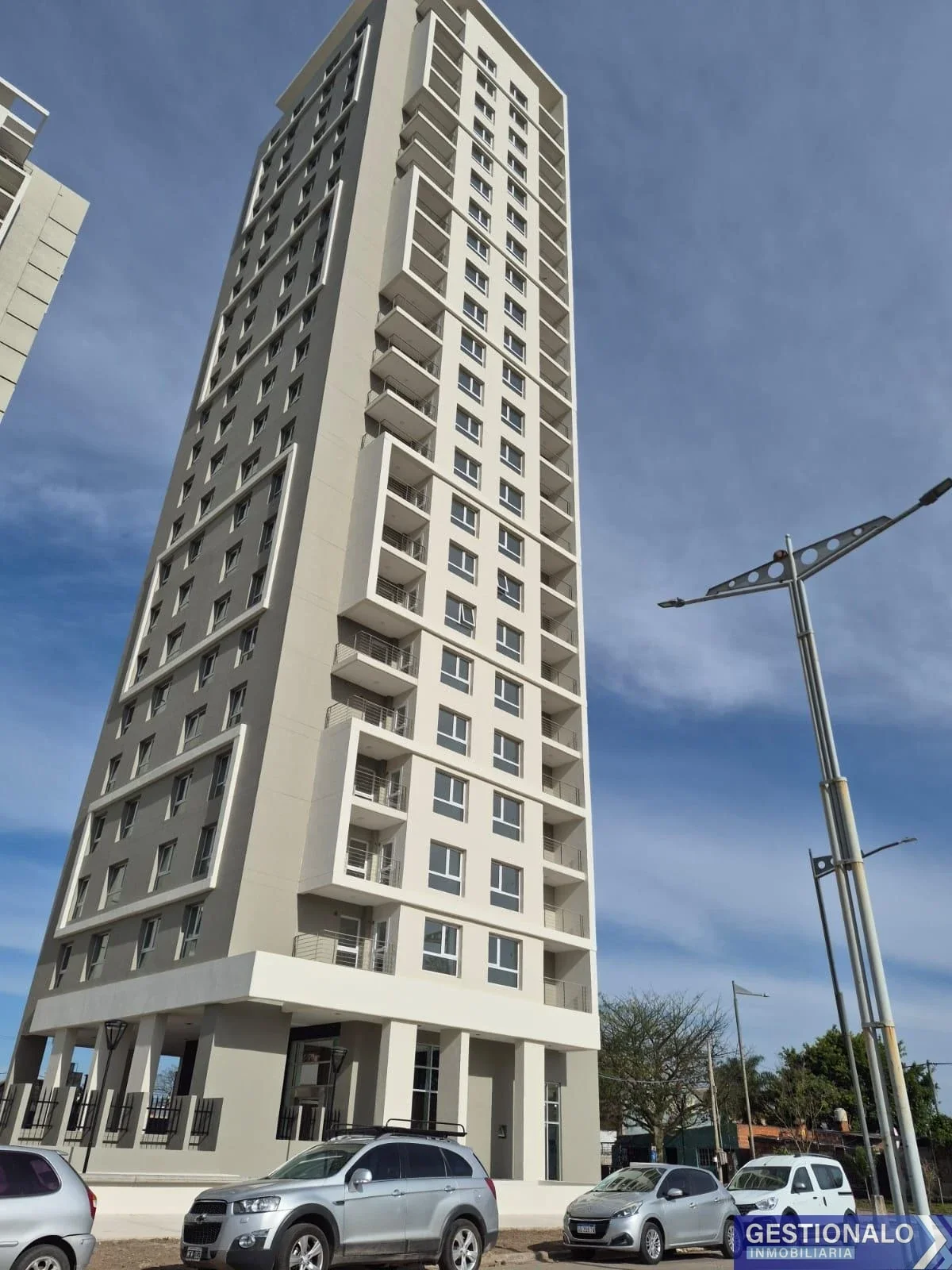 DEPARTAMENTOS A ESTRENAR FRENTE AL PARQUE FEDERAL CON PARQUE INTERNO PRIVADO - Imagen 1