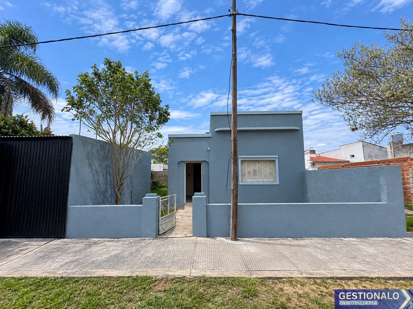 Casa en venta c/ cochera en San Carlos Sud - Imagen 1