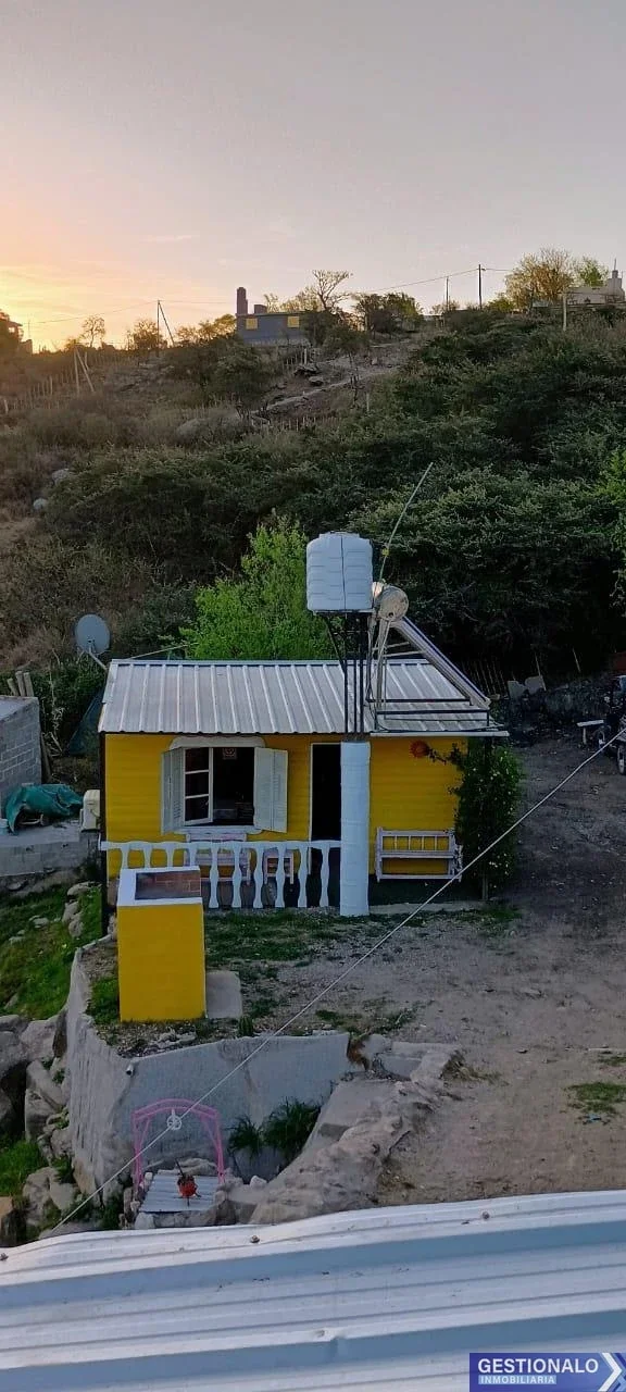 CABAÑAS Y CASA DE 2 DORMITORIOS EN HUERTA GRANDE - Imagen 3