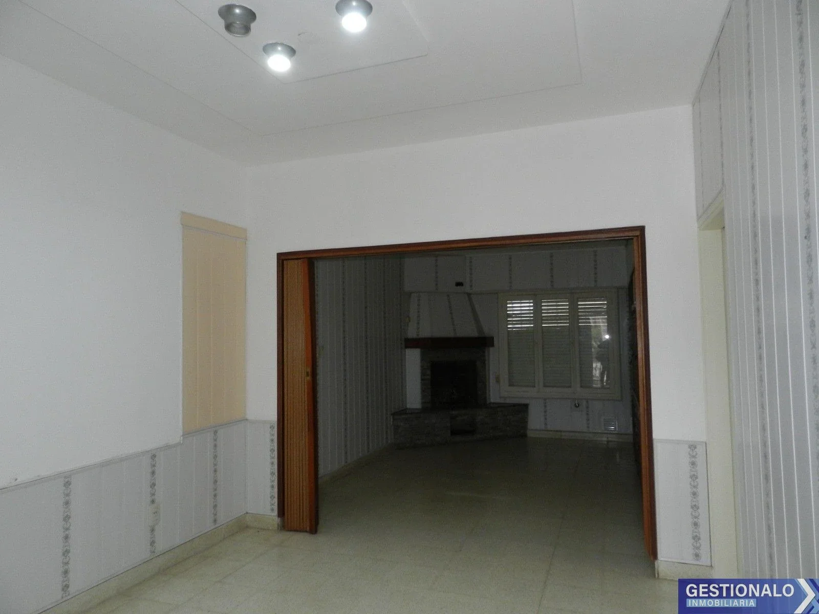Casa en alquiler c/ cochera en San Carlos Centro - Imagen 2
