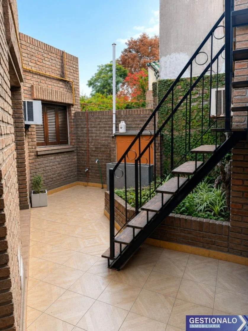 Casa en venta c/ cochera en San Carlos Centro - Imagen 3