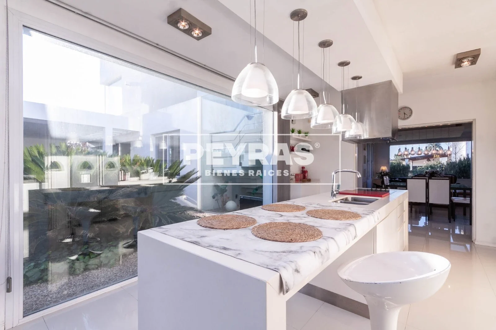 Casa 5 Ambientes con Quincho, Parrilla y Pileta en Las Cañuelas Club de Campo - Imagen 4