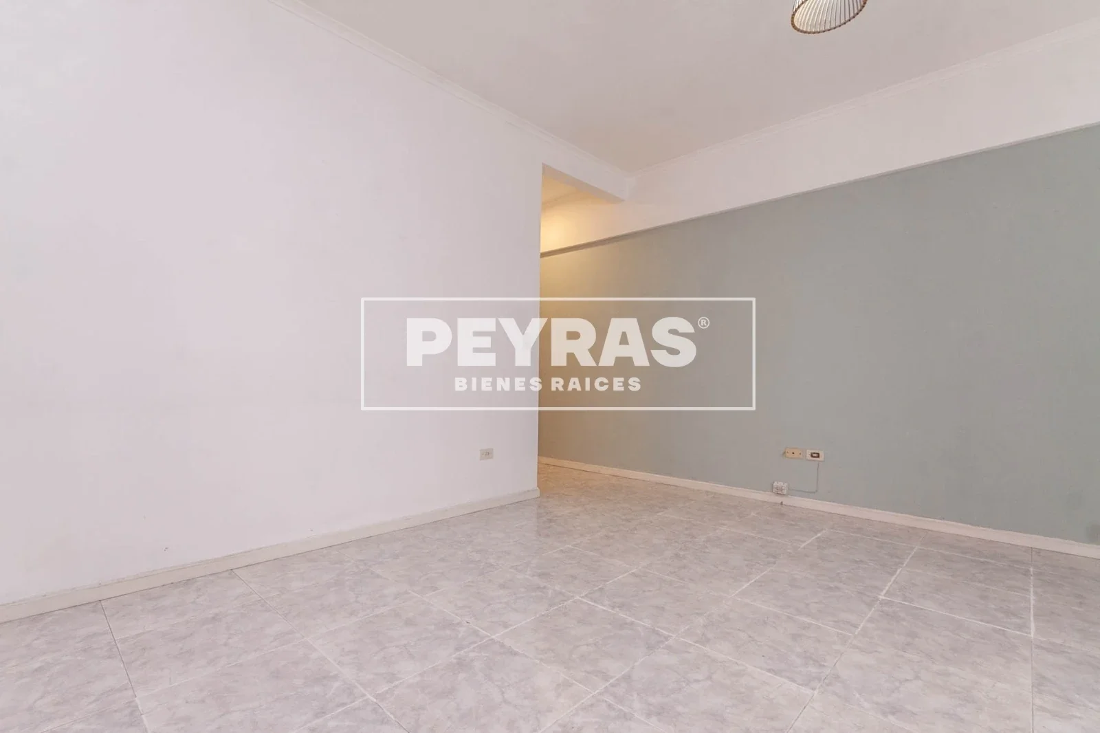 Departamento 2 ambientes y medio con patio y balcón en Lanús Este. - Imagen 5
