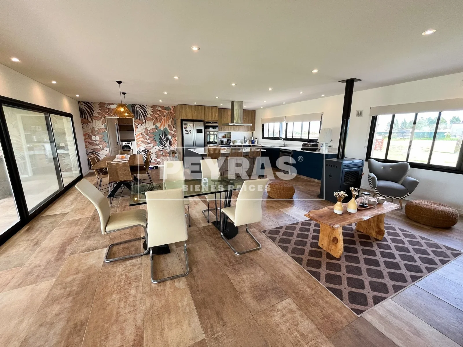 Casa 5 Ambientes, 3 Dormitorios con Pileta y Jacuzzi, Chacras de La Trinidad - Imagen 1