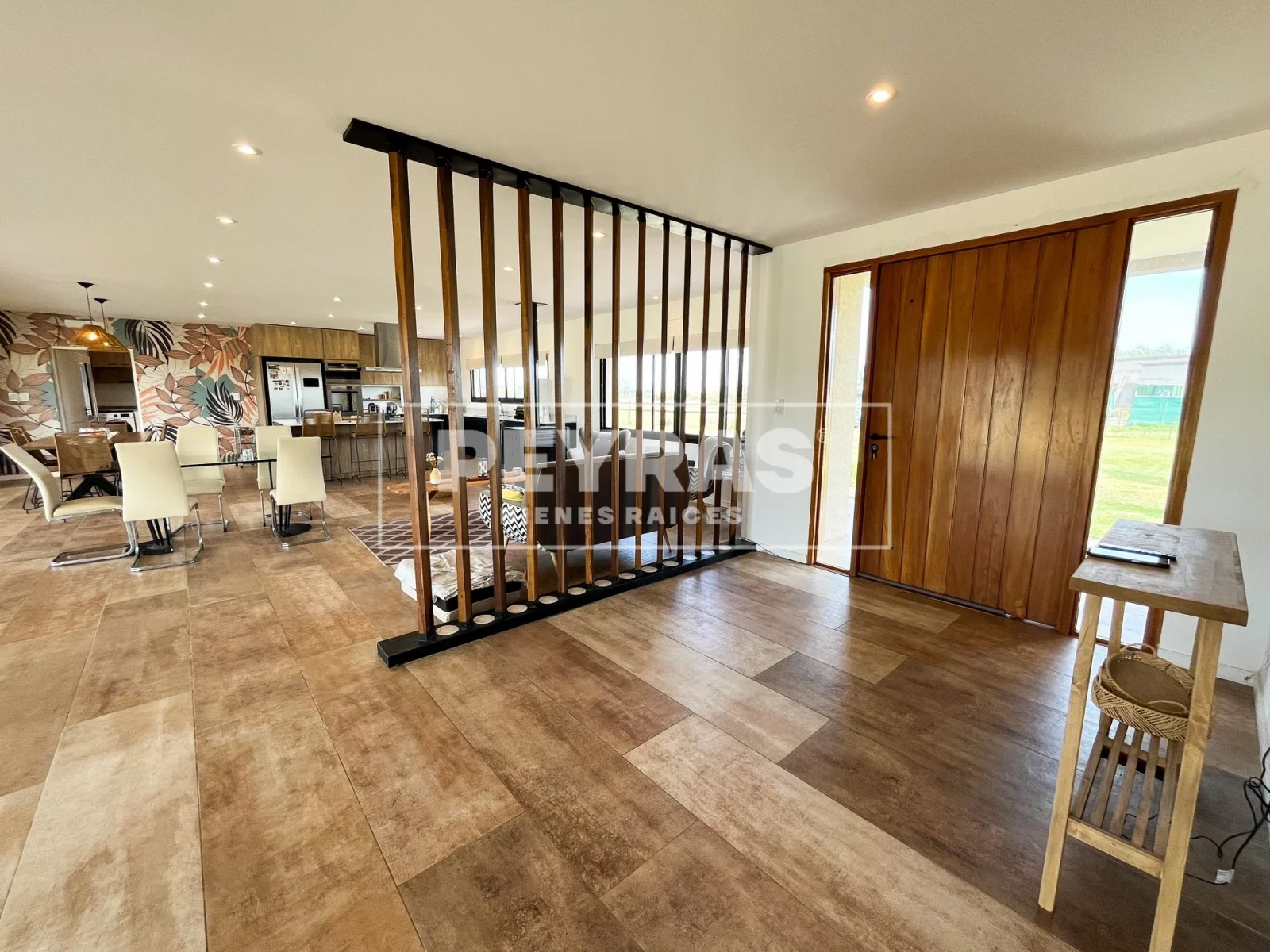Casa 5 Ambientes, 3 Dormitorios con Pileta y Jacuzzi, Chacras de La Trinidad - Imagen 4