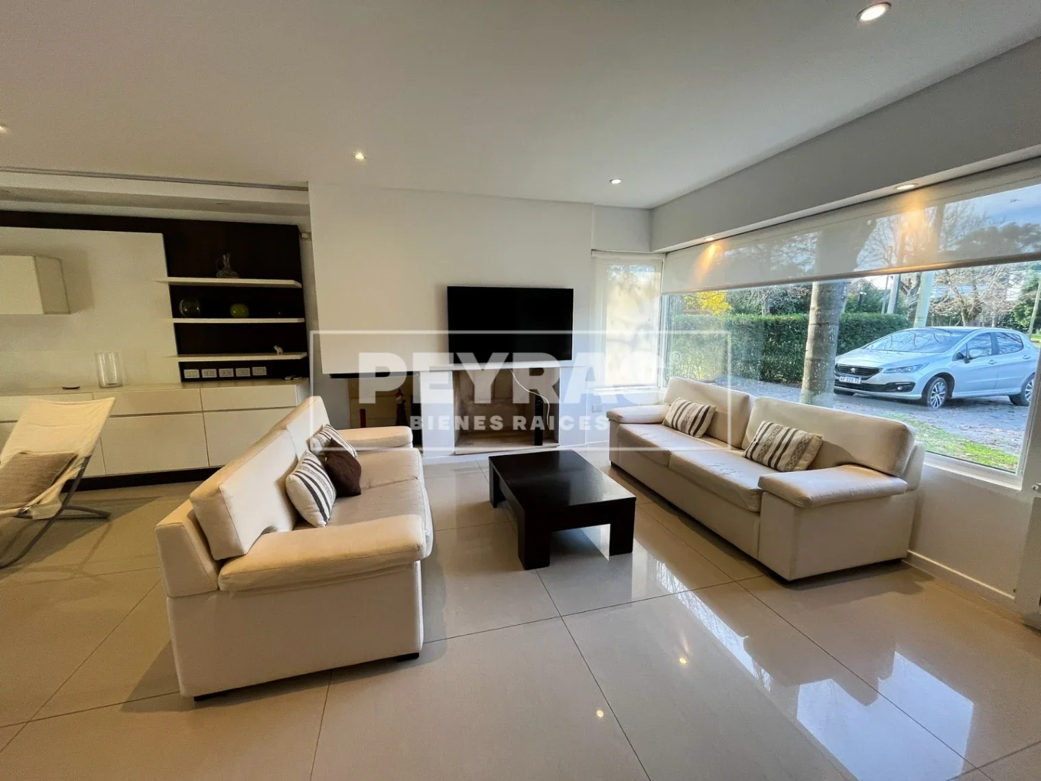 Casa 6 Ambientes, 5 Dormitorios en Club de Campo La Martona - Imagen 2