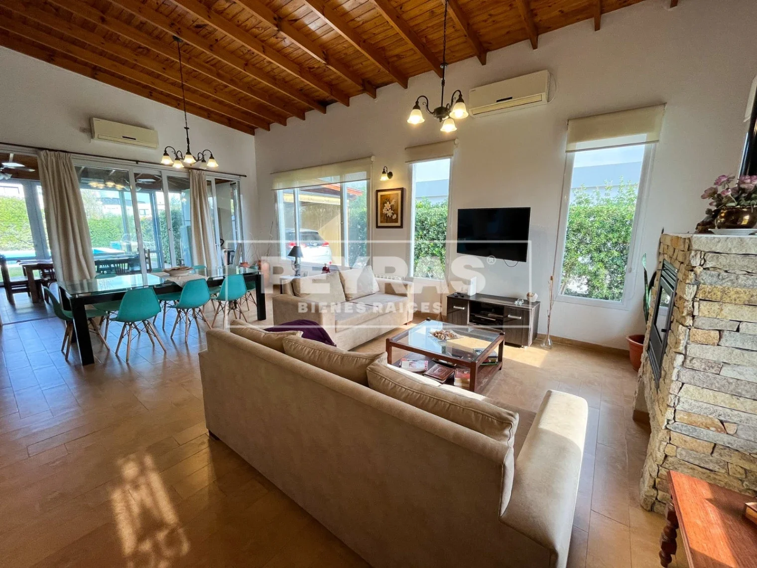 Casa 4 Ambientes en Una Planta con Quincho, Parrilla, Pileta y Grupo Electrógeno - Imagen 3