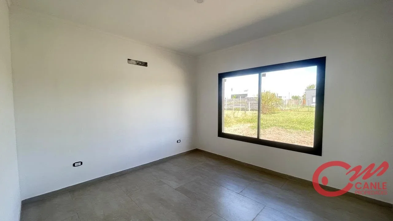 Casa en venta c/ cochera en San Sebastián - Imagen 3