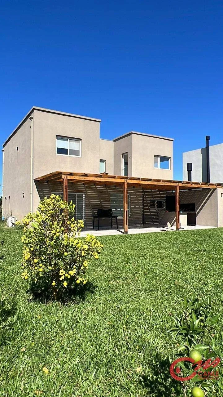 Casa en venta en Puertos del Lago - Acacias - Imagen 2