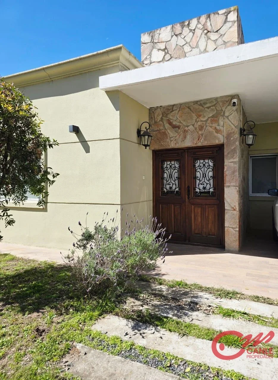 Casa en venta c/ cochera en Haras Santa María - Imagen 3