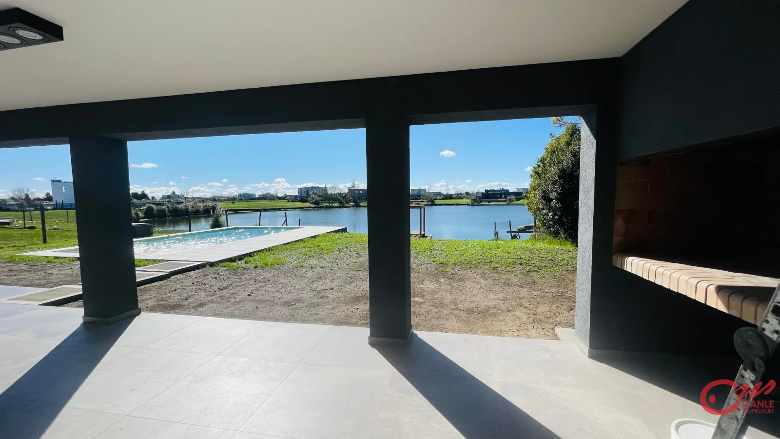Casa en venta c/ cochera en San Sebastián - Imagen 2