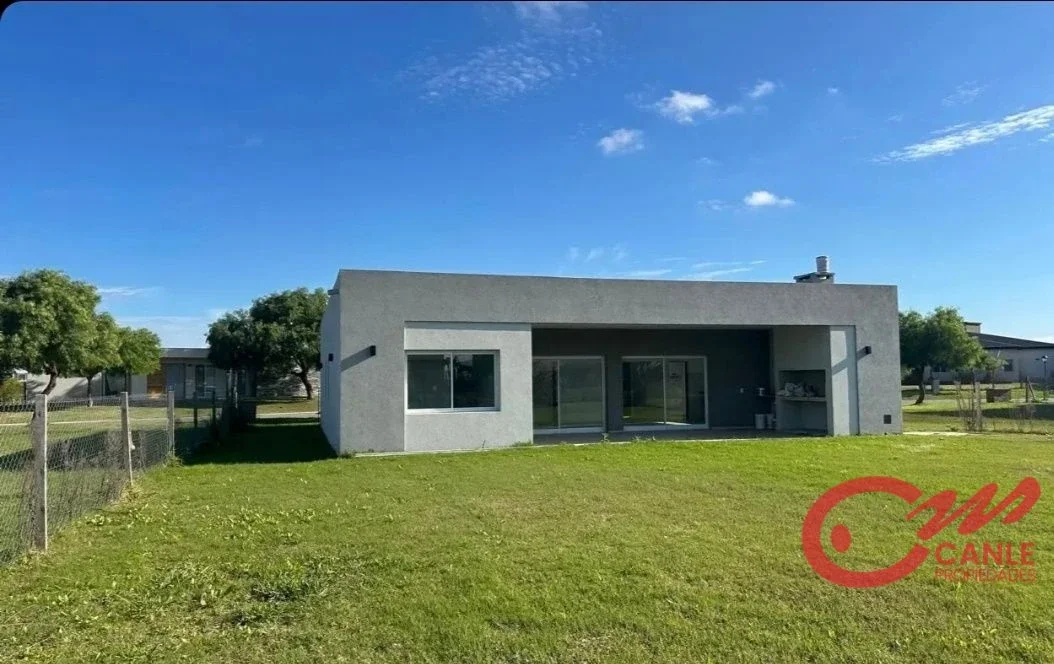 Casa en venta c/ cochera en San Sebastián - Imagen 2