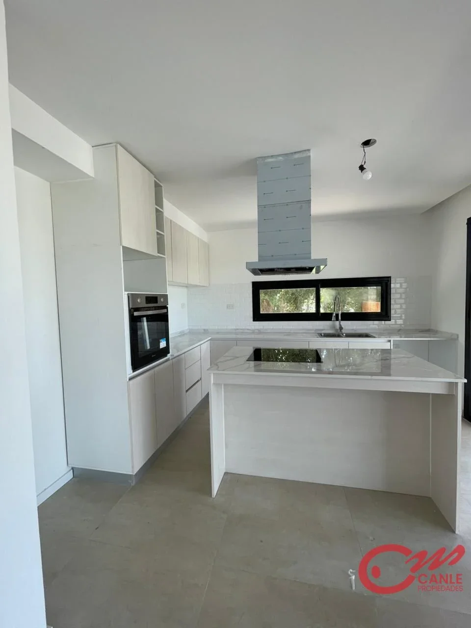 Casa en venta c/ cochera en San Sebastián - Imagen 3