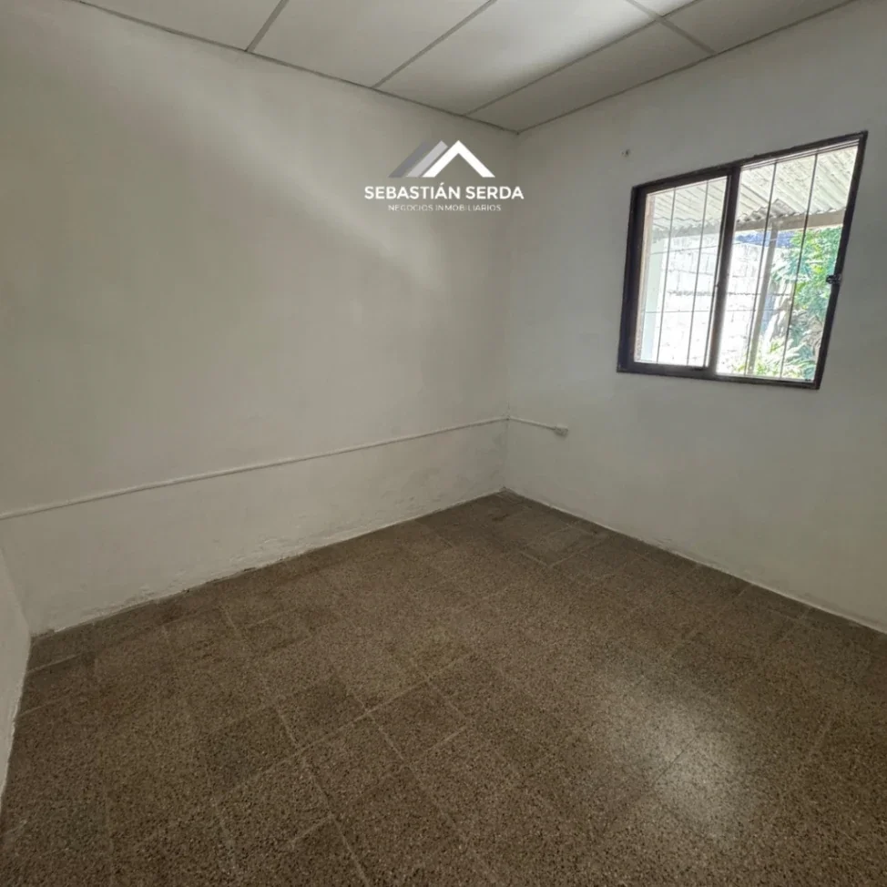 Casa en venta de 2 dormitorios c/ cochera en Almafuerte - Imagen 3