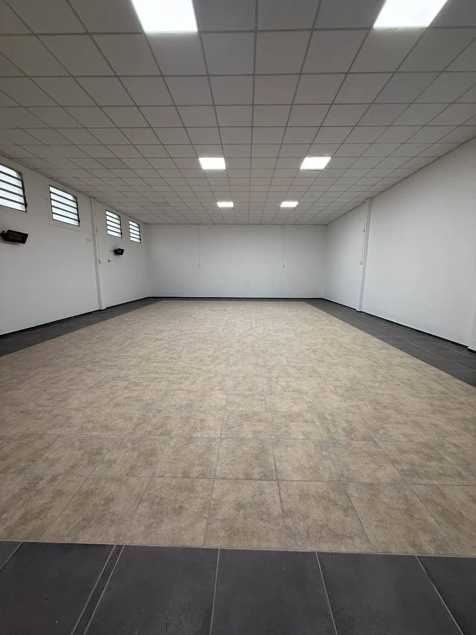 Local comercial en alquiler ubicado en Almafuerte - Imagen 4