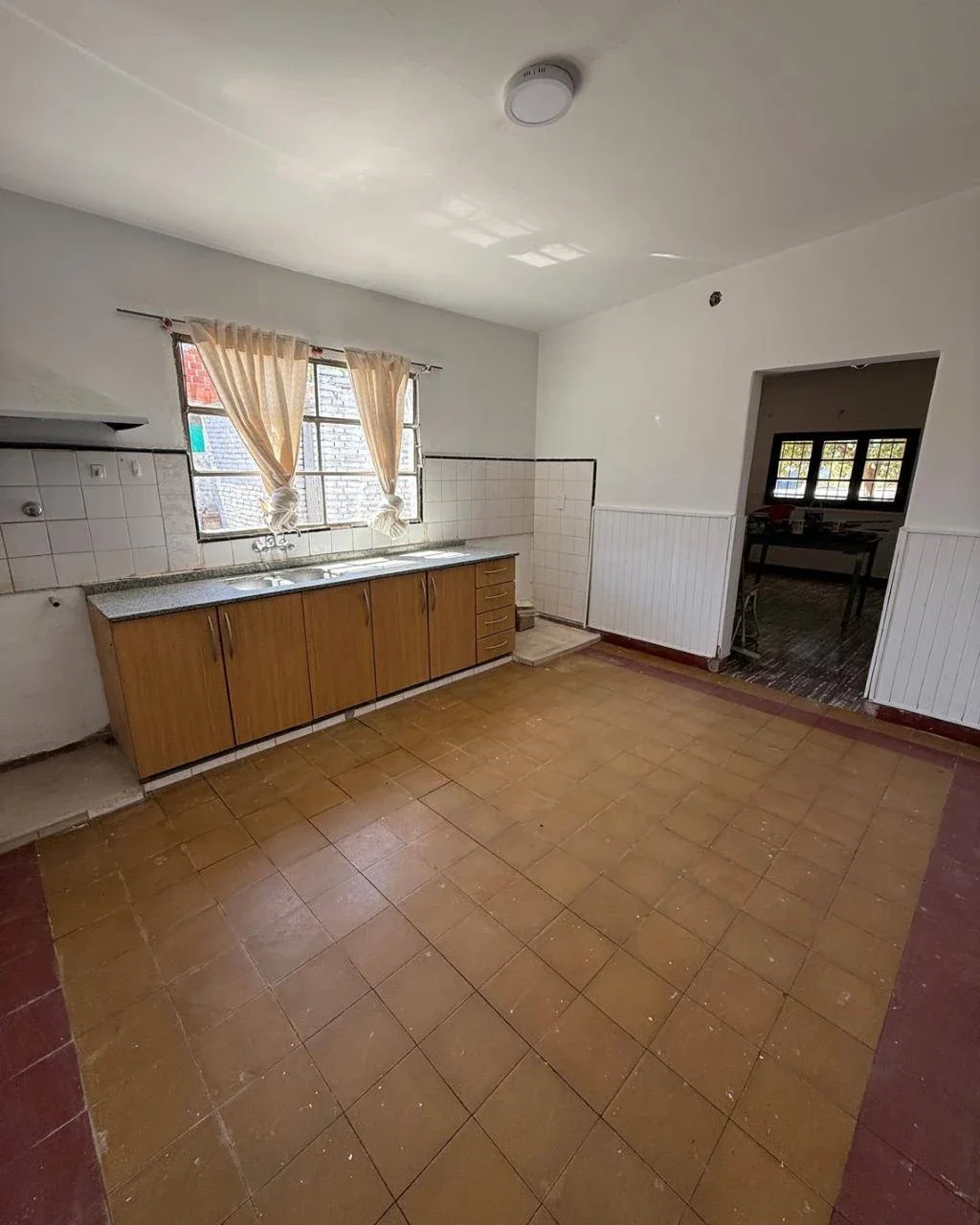 Casa en venta c/ cochera en Almafuerte - Imagen 2